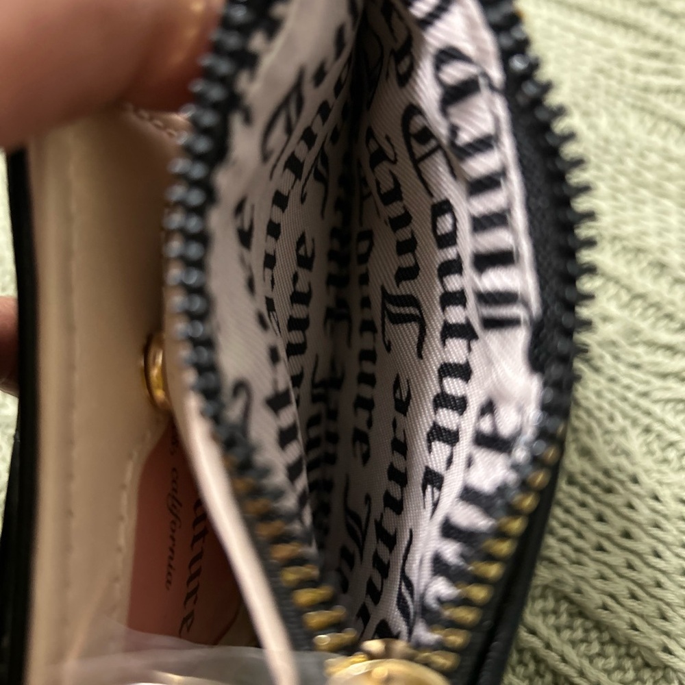 NWT Juicy Couture Black Small Quilted Heart Wallet - Picture 8 of 8